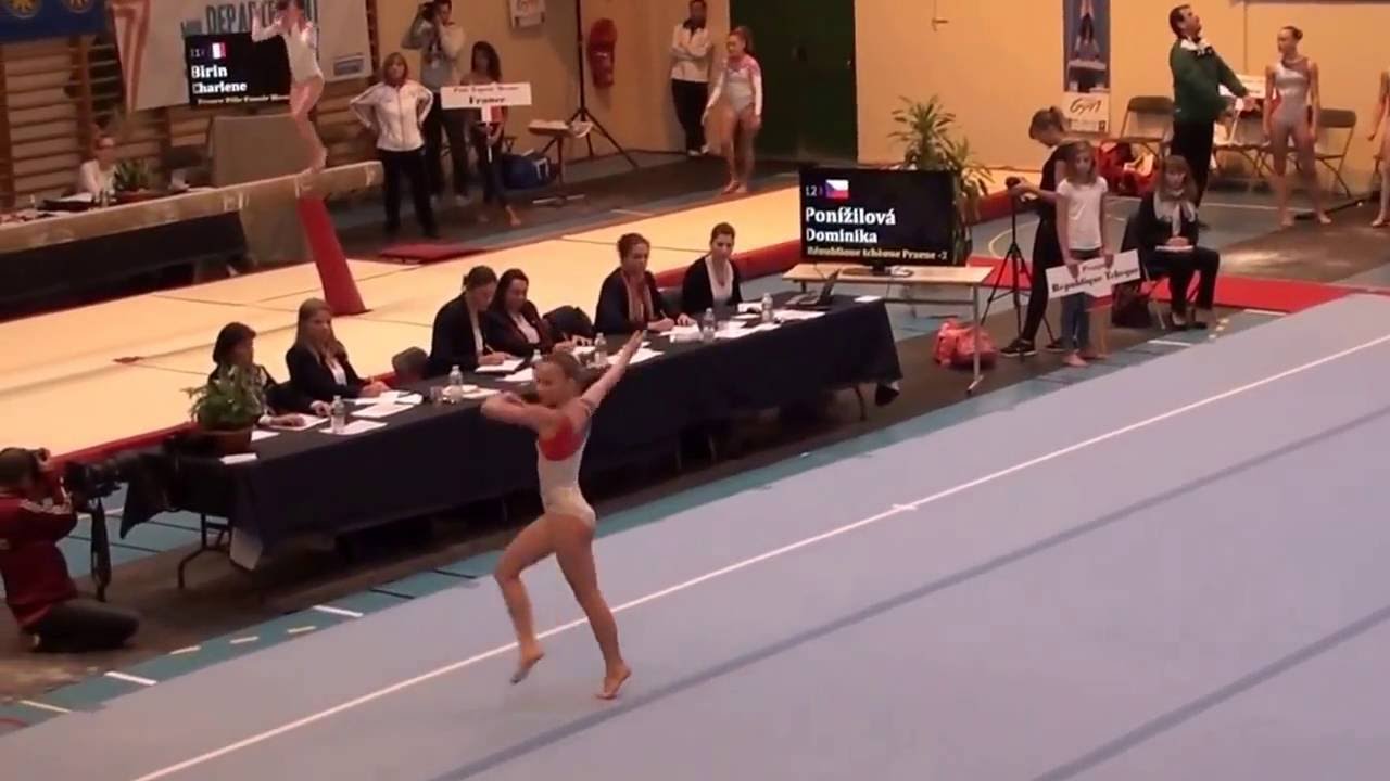 Dominika Ponížilová  - gymnastika - Francie