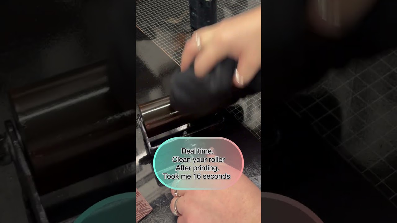 🧼 Quick & Easy Roller Cleaning for Oil-Based & Water-Washable Inks 🧼