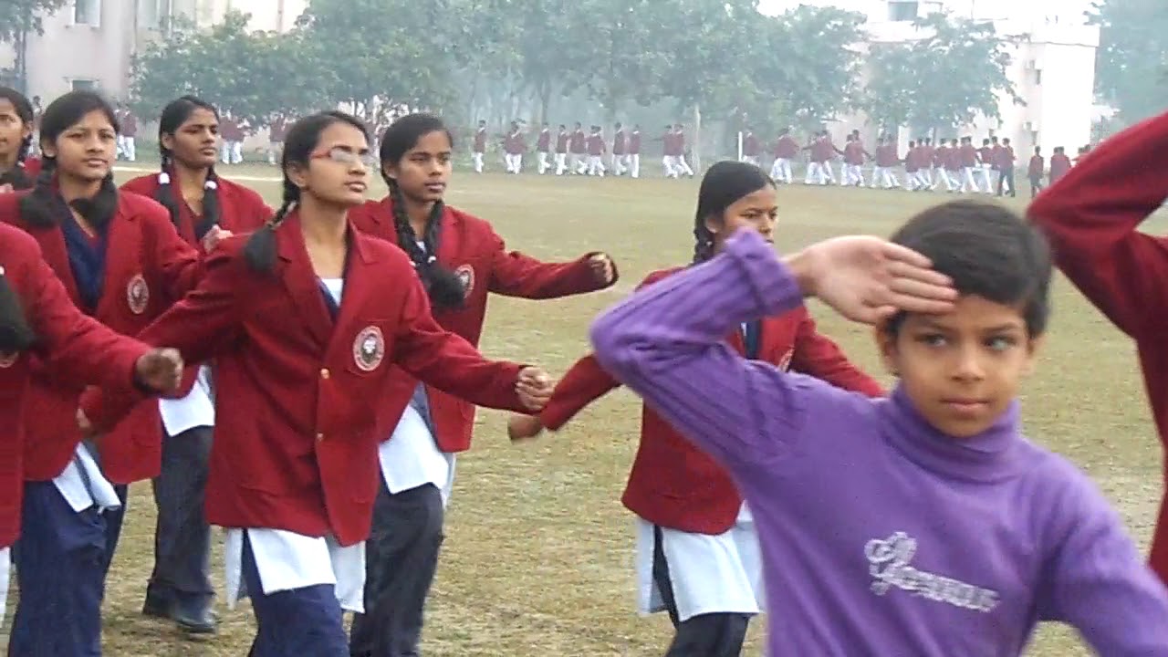 Jawahar navodaya vidyalaya kharaunadih muzaffarpur march past NCC on 26 january in year 2014 .......