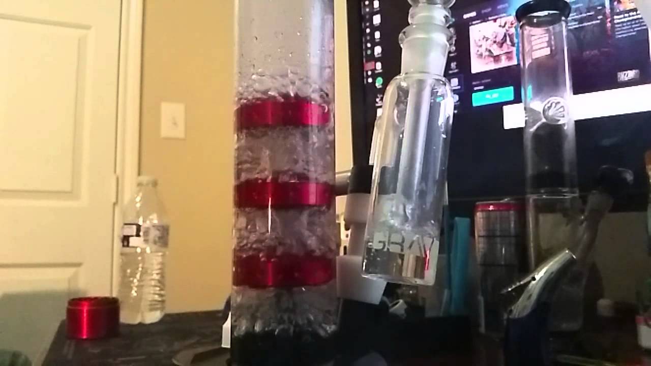 Jetwaterpipe slow motion action shot.