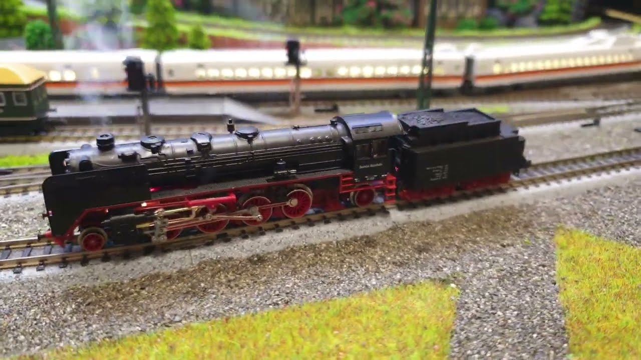 Arnold 2511, BR41 mit Dampf und Feuerbox, DCC digital
