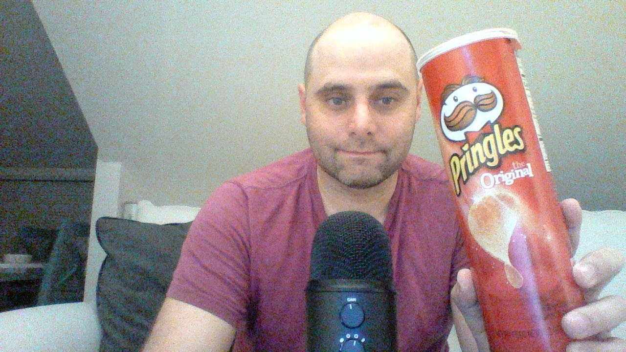 ASMR Eating Pringles Chips