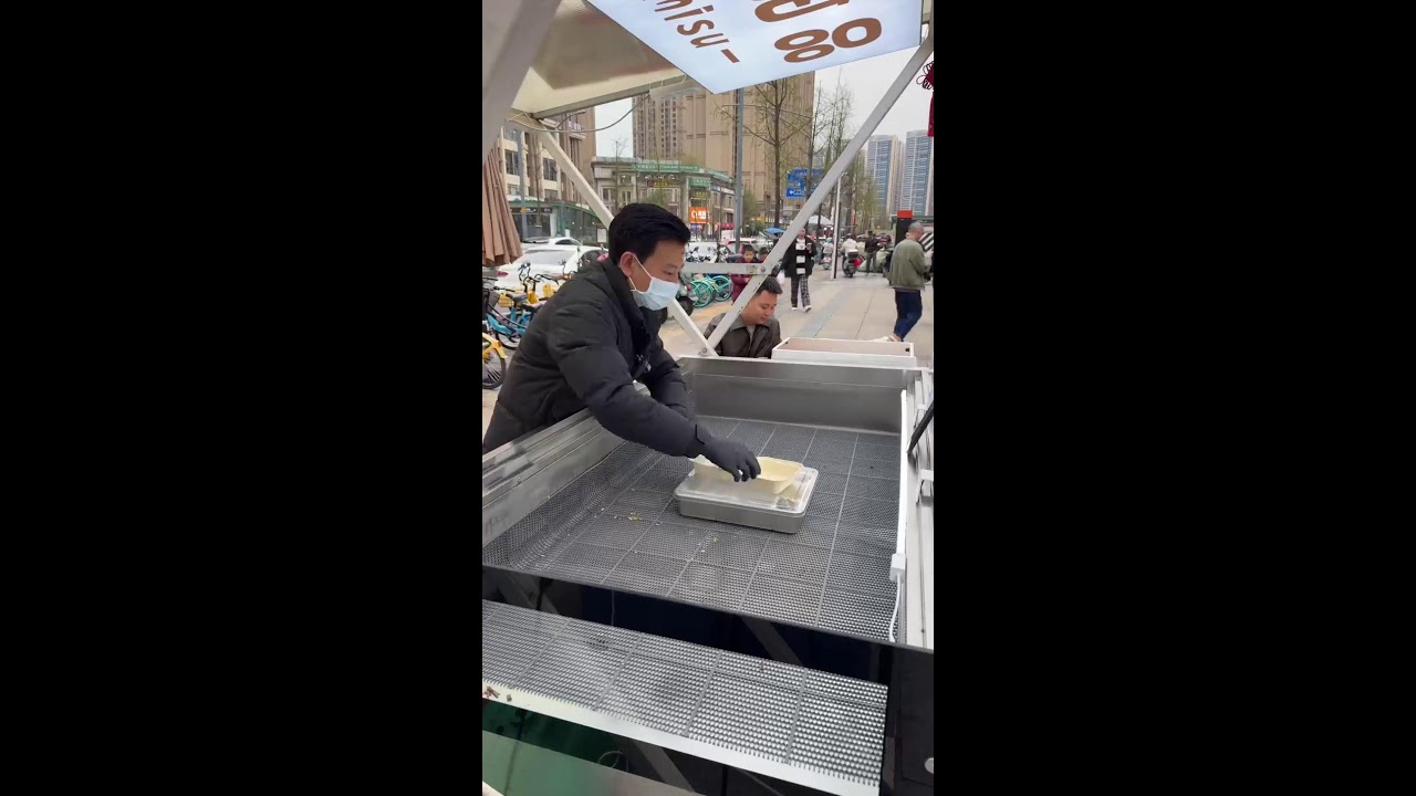 FOOD LIVE