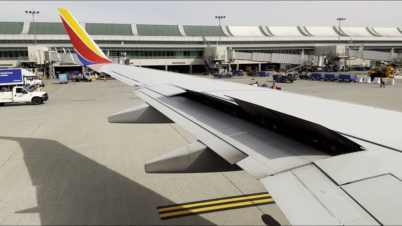 4K Southwest Airlines Boeing 737-700 [N487WN] pushback, start up, and takeoff from SJC