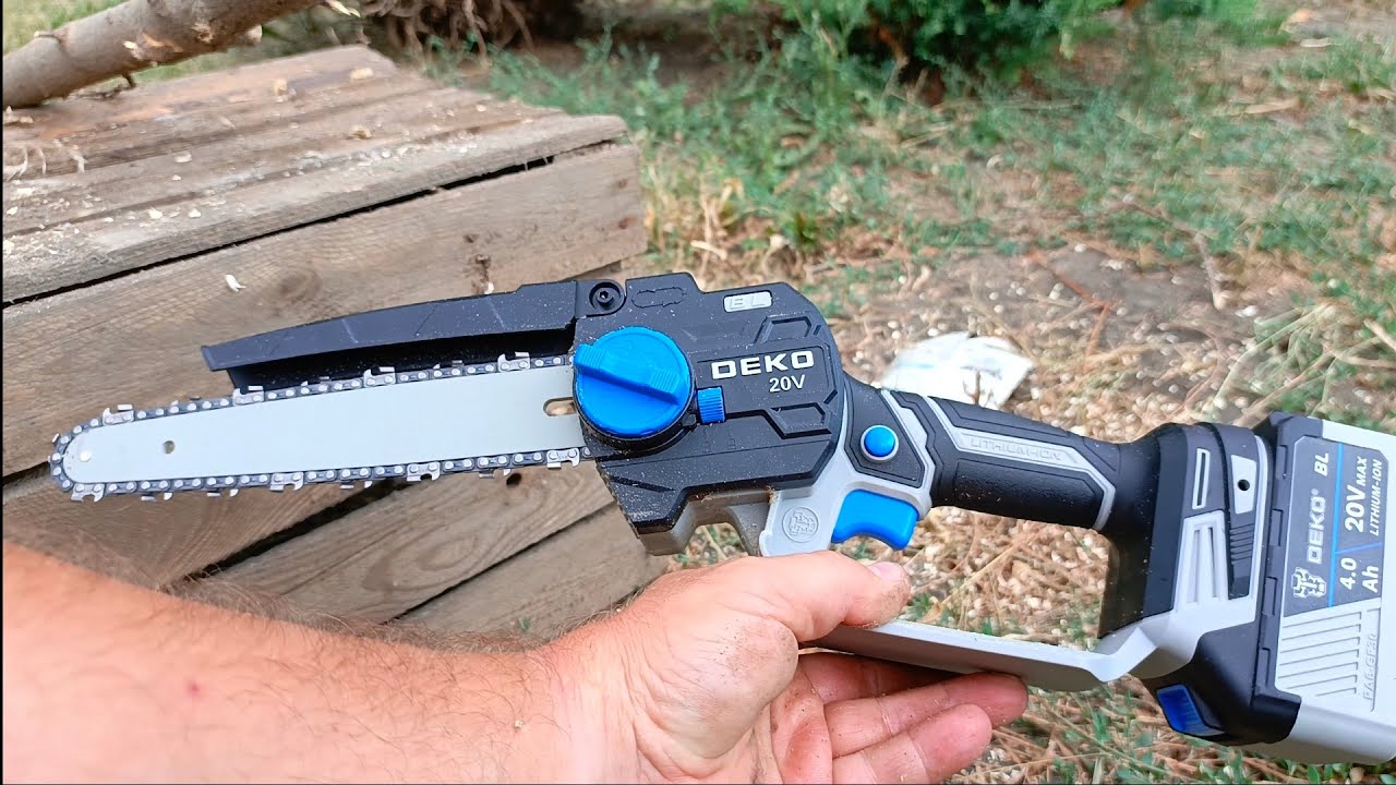 Аккумуляторная цепная пила Деко DKCHS 20V #обзораккумуляторнойпилыдеко #аккумуляторнаяпила #garden