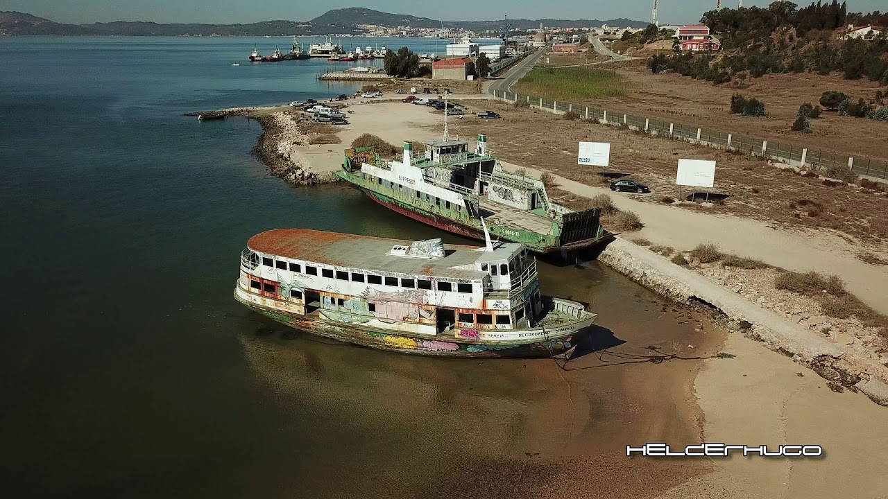 Barcos ao abandono em Mitrena Setúbal com Dji Mavic Pro 4K UHD