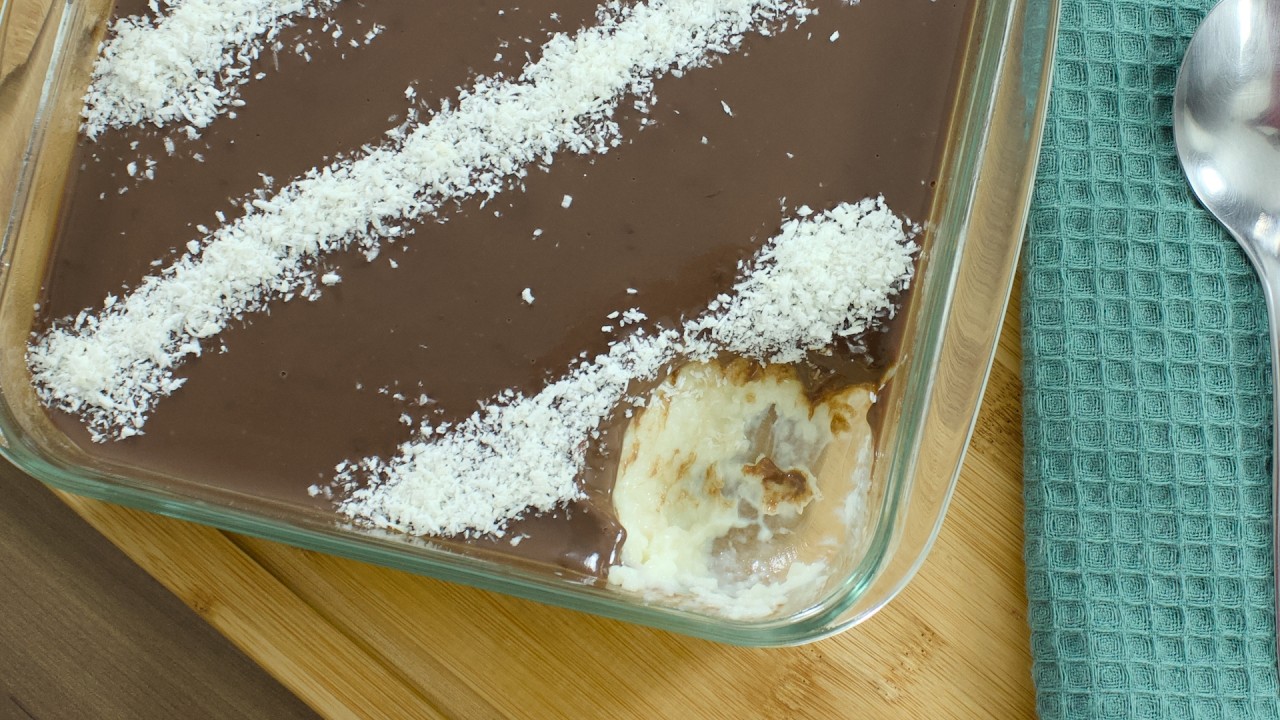 SOBREMESA GELADA DE COCO COM CHOCOLATE - TIPO  PRESTÍGIO, RÁPIDA E IRRESISTÍVEL
