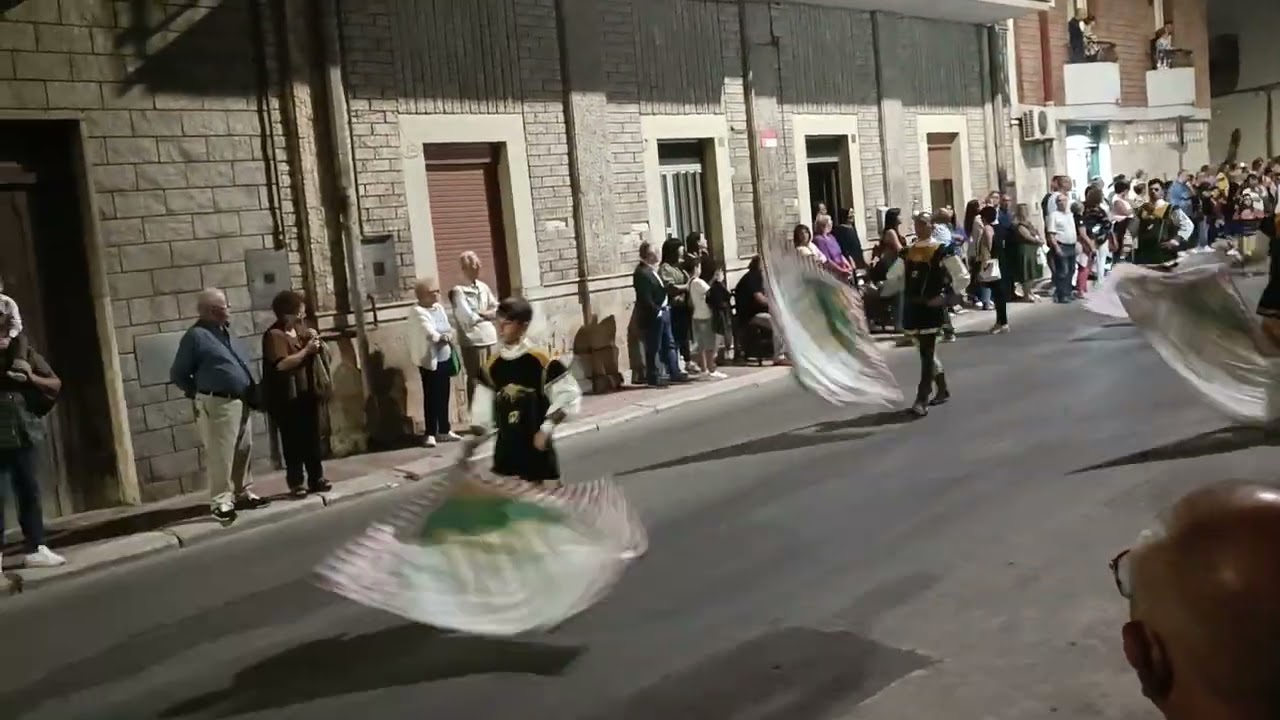 Corteo storico 3/9/23 Acquaviva delle Fonti - Timpanisti e musici con sbandieratori