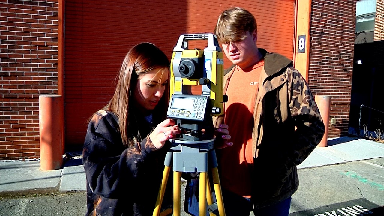 Construction Science - Students learn surveying