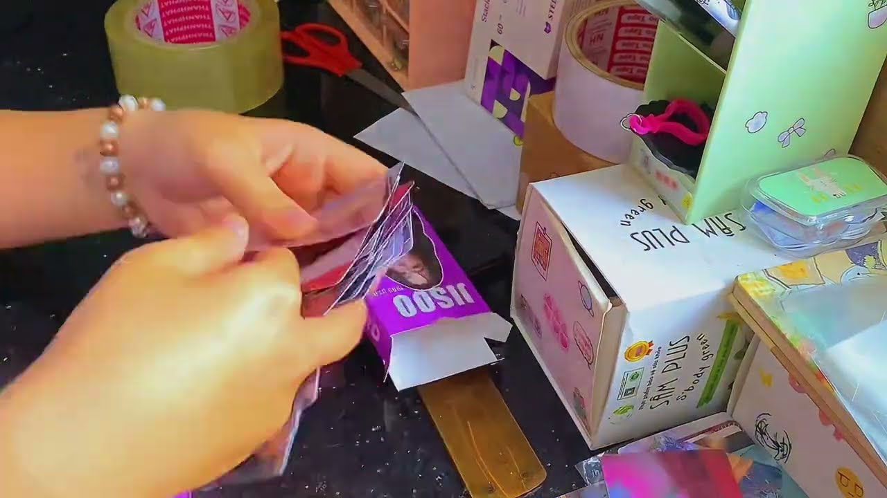 MIE UBOXING |Uboxing lomo card blackpink🕸🎀|Miezann channel🐍💐