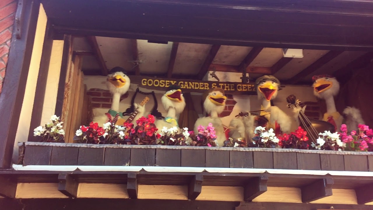 Animatronic Band Goosey Gander and the Geeses at Watermouth Castle