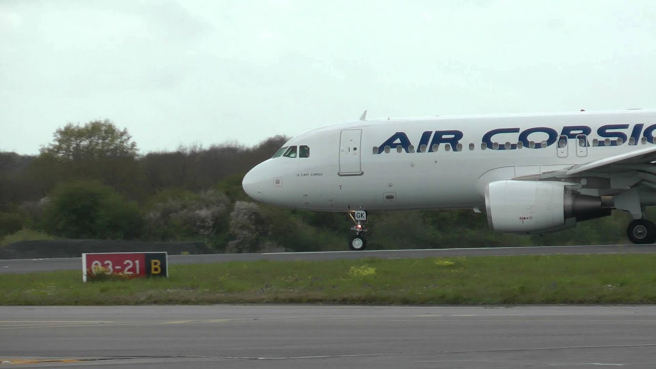 A320-214 Air Corsica landing Nantes Atlantique airport F-HDGK