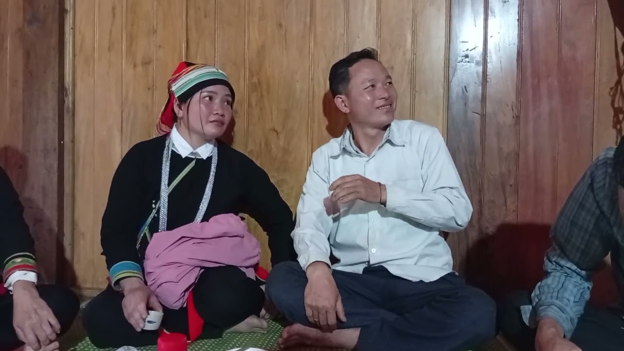 Được hôm đám cưới ngày vui của mẹ Diệp và anh nhá hát rất hay 