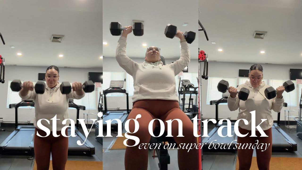 How I Stayed on Track on Super Bowl Sunday | Workout + Healthy Food Swaps. 