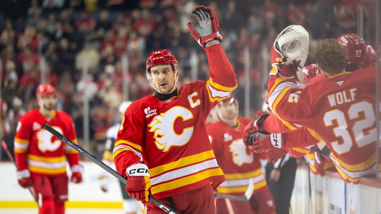 Backlund ignites Flames with 2-goal night! 🇸🇪🔥 Backlund agerar t&auml;ndv&auml;tska f&ouml;r Flames med tv&aring; m&aring;l!