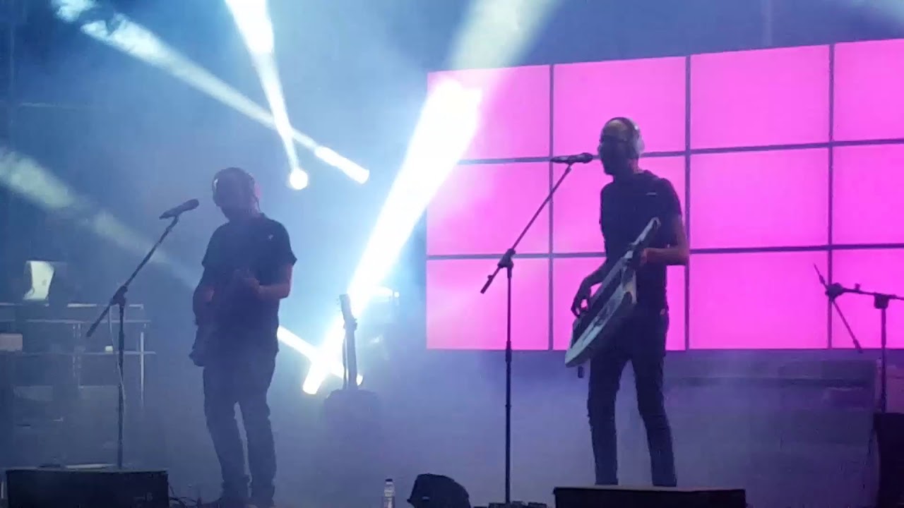 La Casa Azul - Los Chicos Hoy Saltarán A La Pista