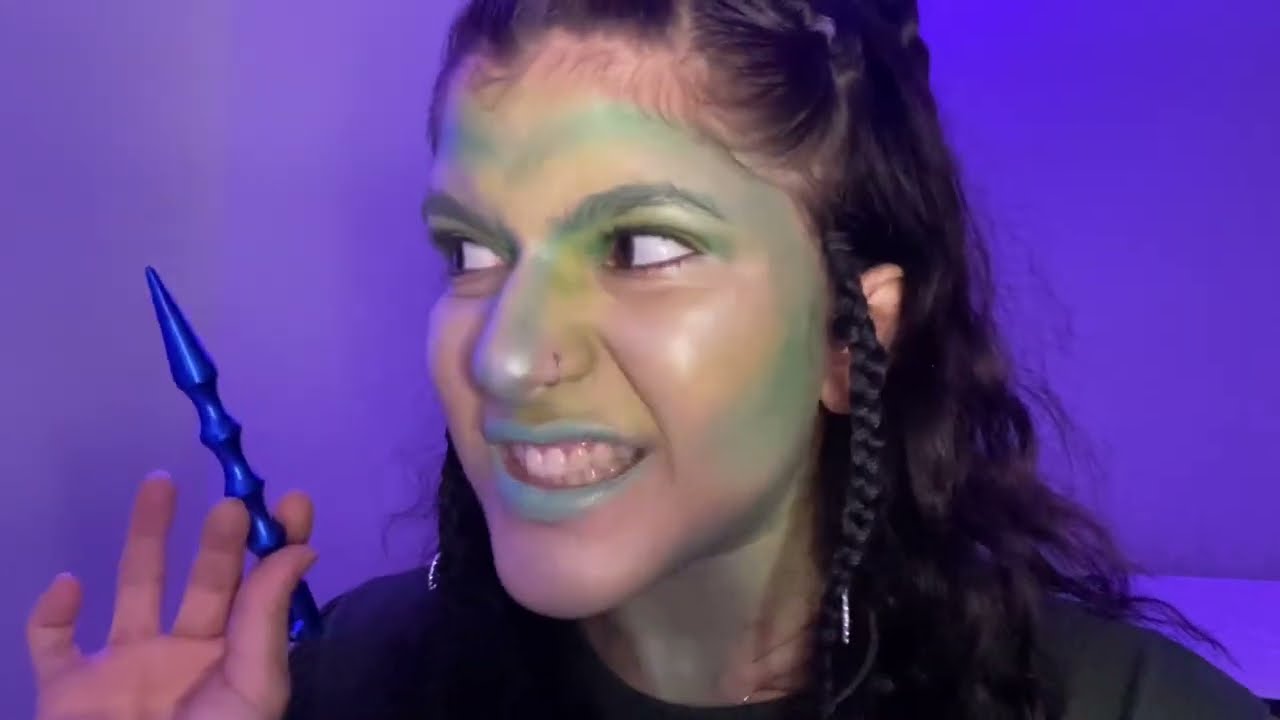 ASMR ~ Alienígena removendo seu rosto 👽 [Inaudível, sons de boca, tapping na tela, etc]