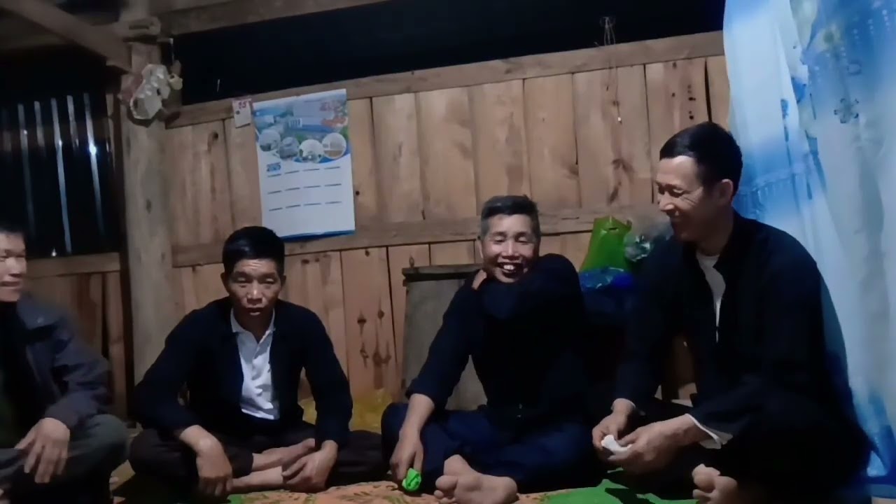 Hát nùng hằm shống gái sín mần