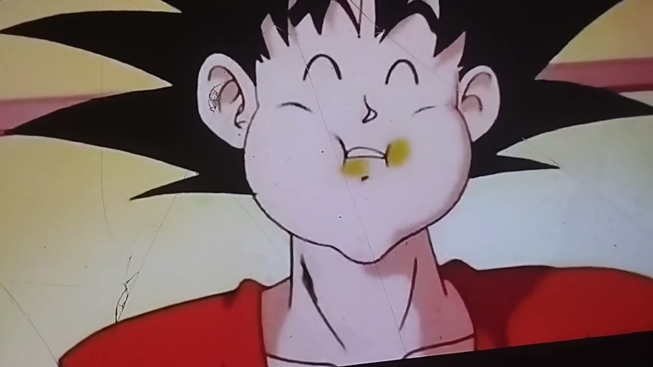 4 escenas de Goku comiendo