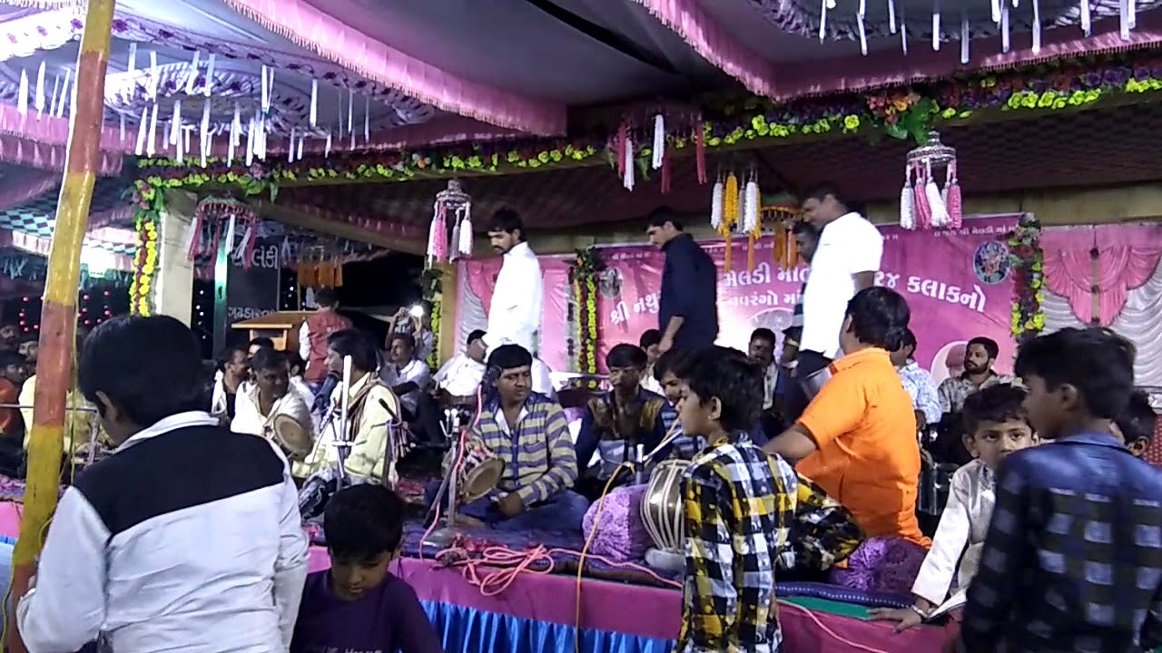 Khopala: મેલડી માતાજી નો નવરંગો માડવો ખોપાળા  Kalubhai chohan dharvala....Dakala kalu raval dharvala