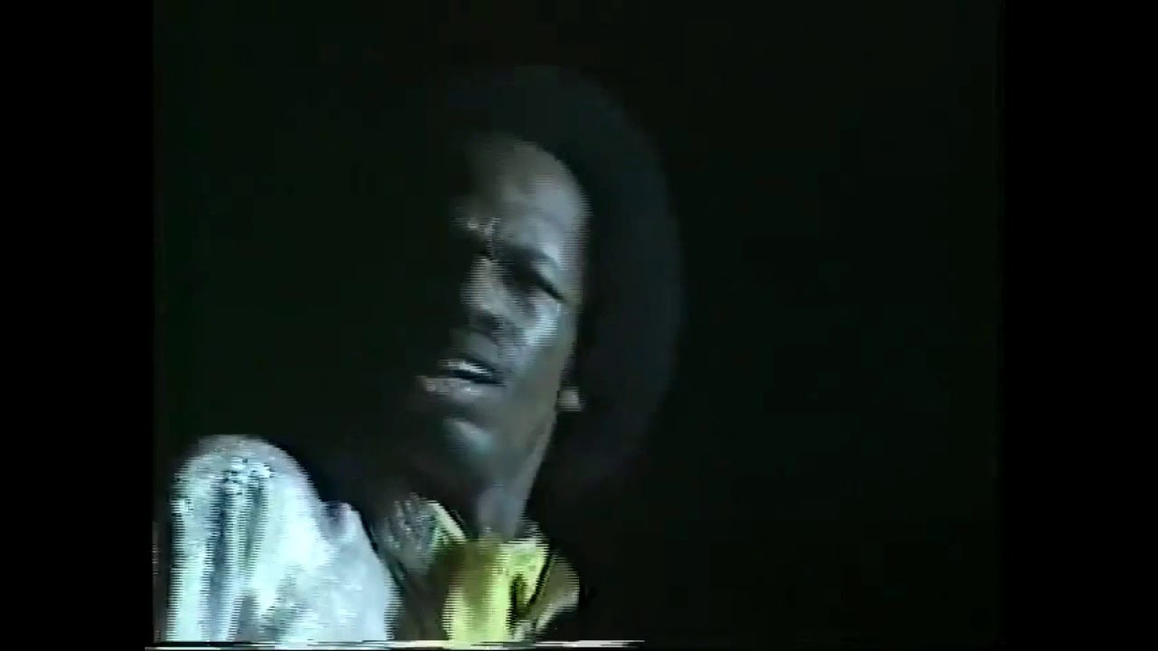 Earth Wind & Fire - LIVE Runnin' - At The Budokan 1979