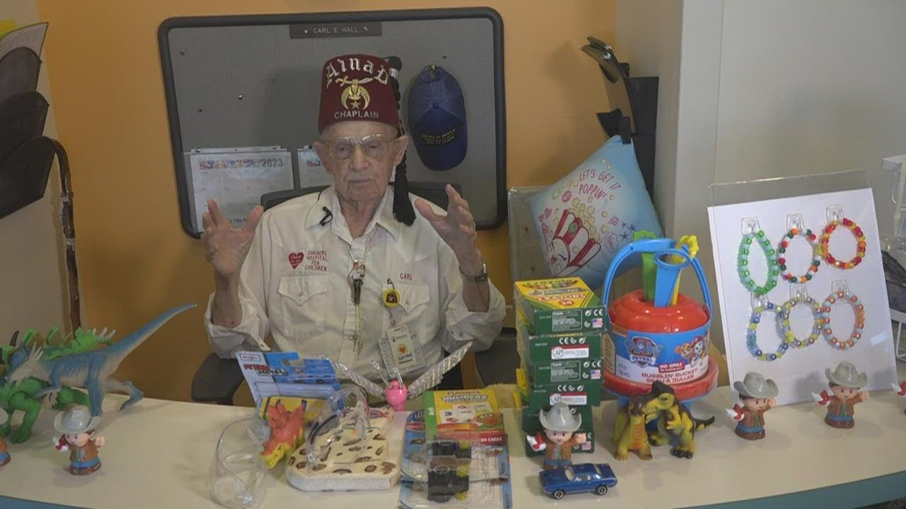 WWII veteran continues service to others at Shriners Children's Hospital