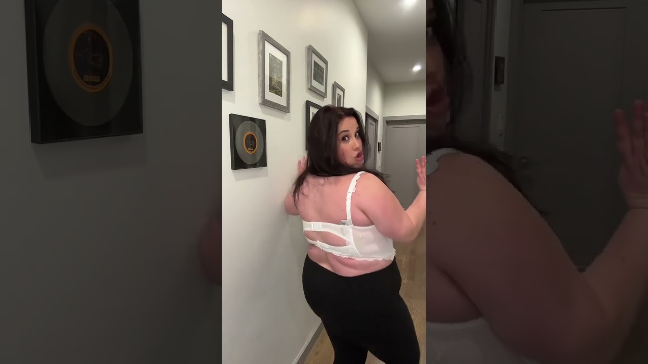 Wingslove Women's Longline Strapless Lace Bra review by @likeachiapet