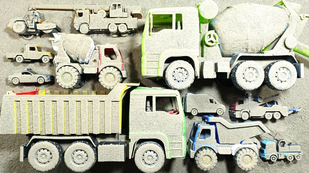 Temukan Mobil Mainan Terkubur dan Membersihkan Truk Molen Besar, Truk Pasir Besar, Truk Derek