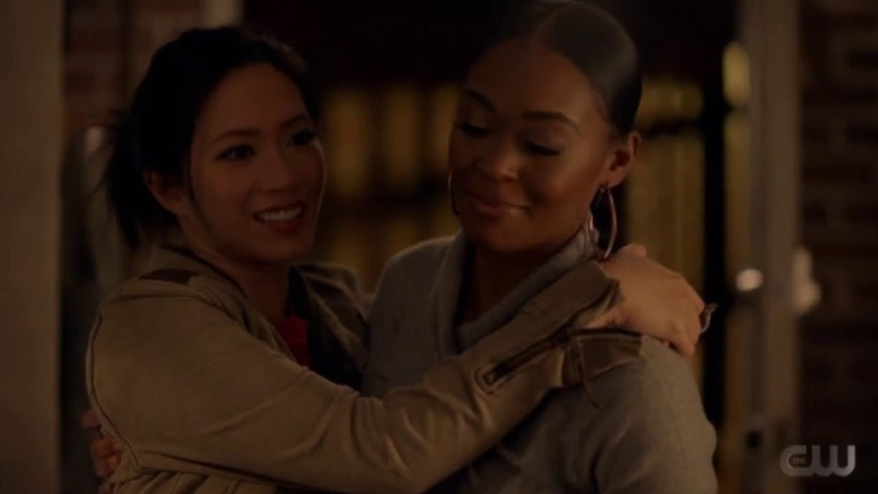 Black Lightning 4x04 Grace is in good health,go back home #ThunderGrace
