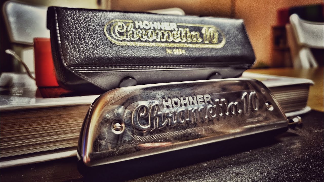 Brutally honest review of the Chrometta 10 Chromatic Harmonica (Swedish Christmas Carol)