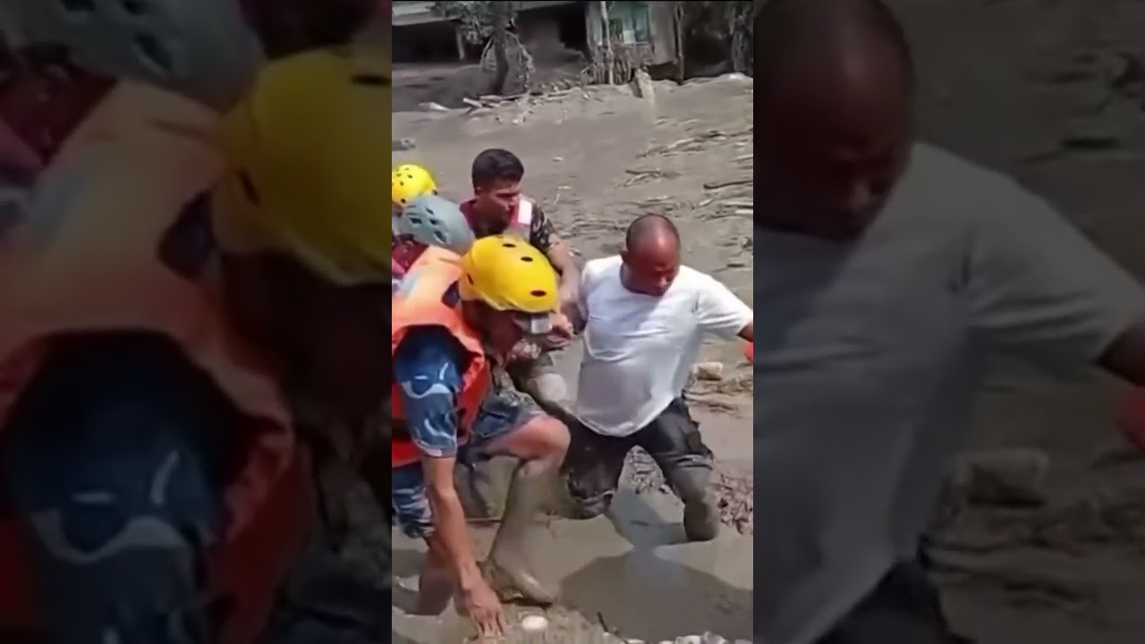 Mudslide sweeps through Nepal-China border crossing