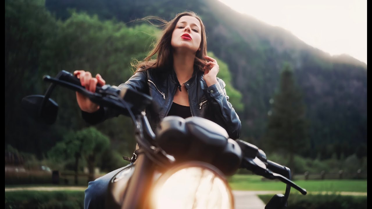 Lisa Laner - One In A Million (Official Music Video)