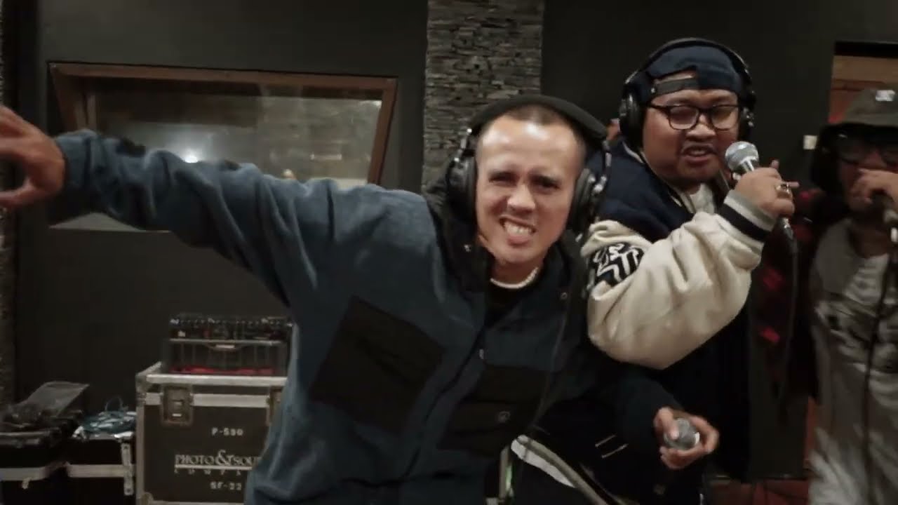 JUMBRONG x ARCHIBLUES - DINA JUMAT (Live Studio Session) GNTZ's 30th Year Edition