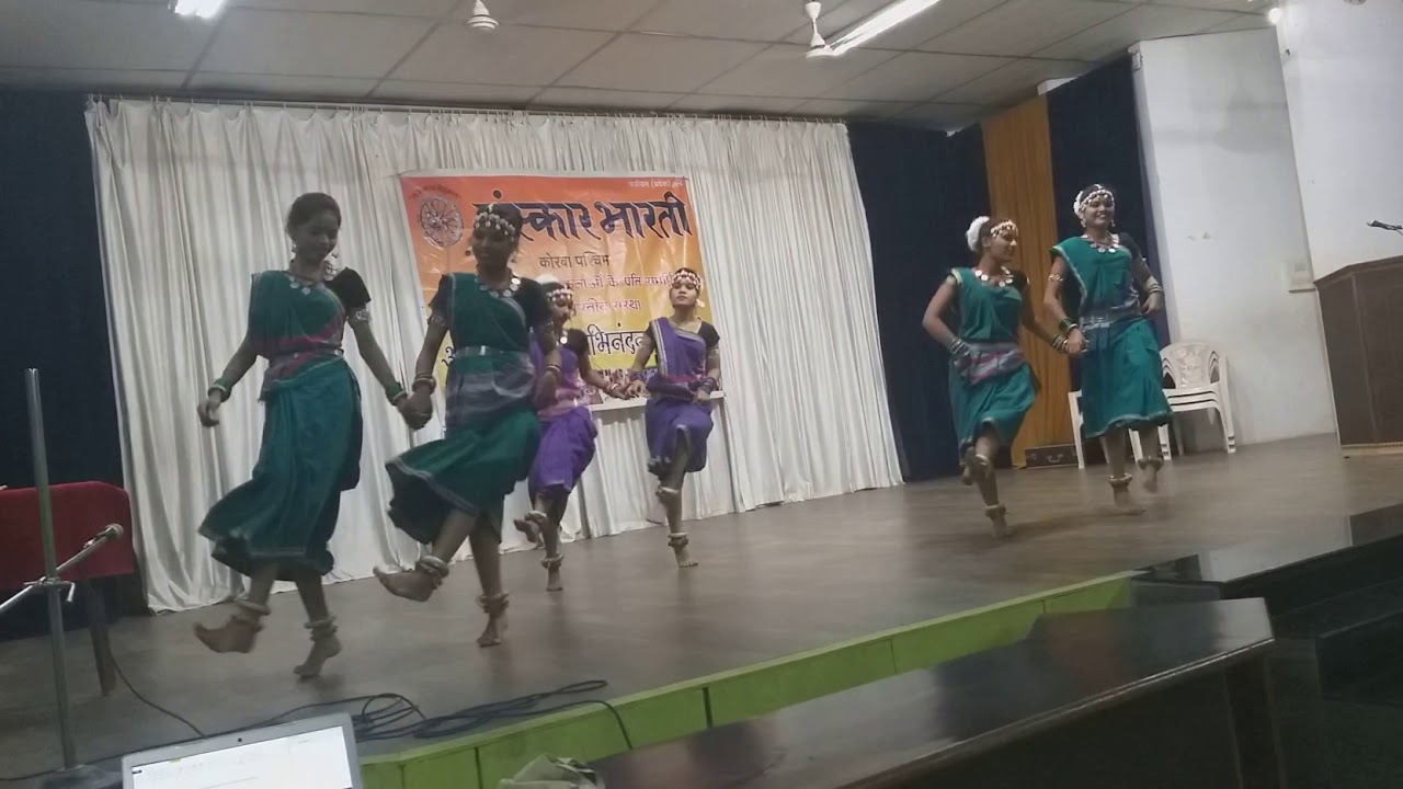 Mith Mith Lage Maya Ke Bani Group Dance Performance