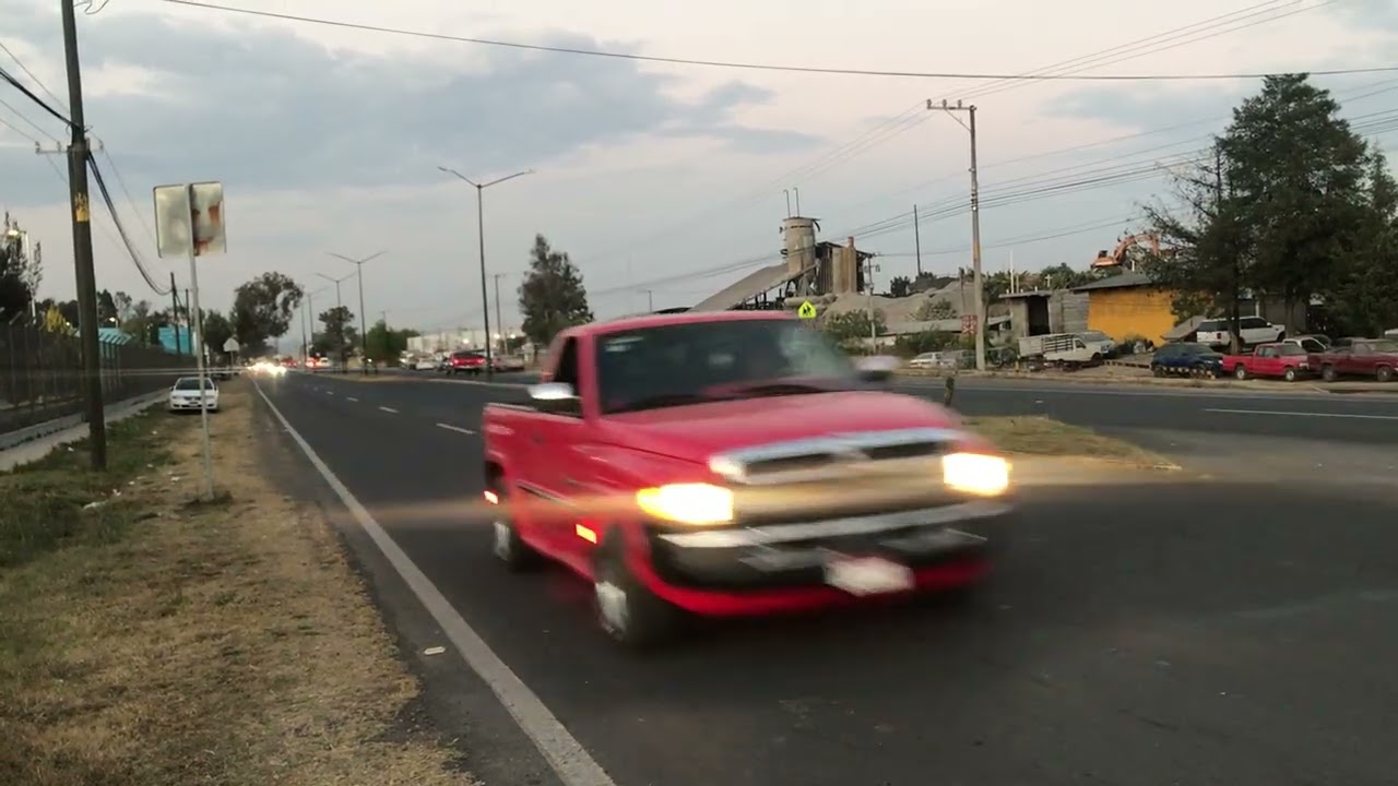 🚘🚎🚙 por las fábricas carretera a villa Desde Zacapu Michoacán.