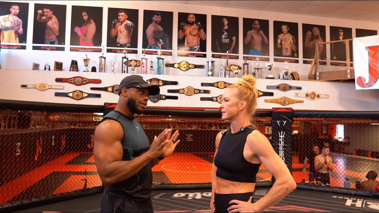 Тренировка с чемпионкой UFC Холли Холм