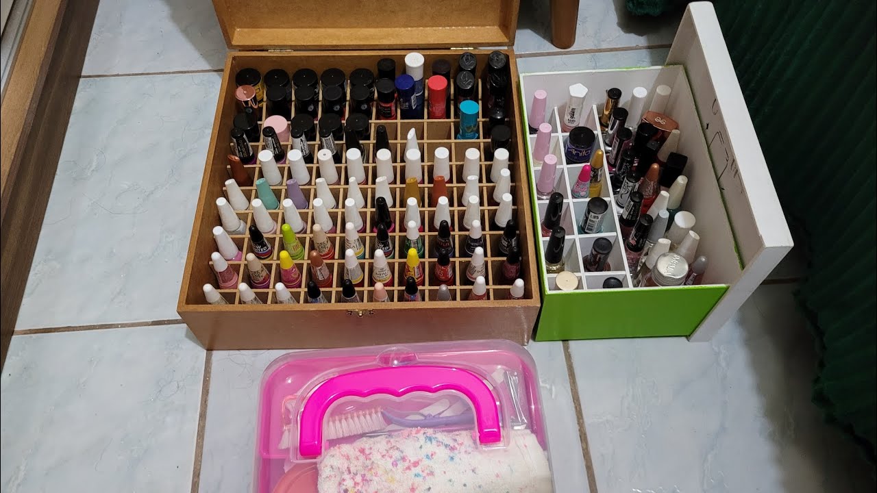 Tour pelos meus esmaltes e acessórios de unha