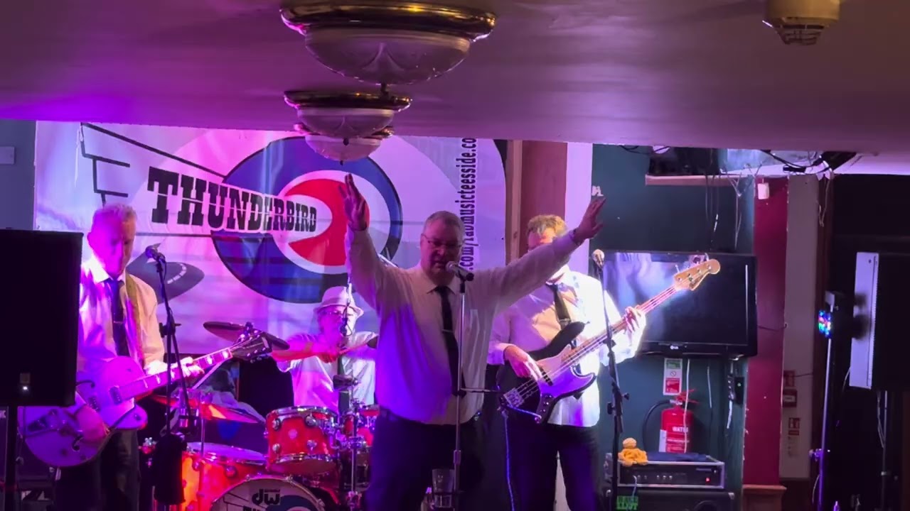 Thunderbird 2 @ The Cleveland, Redcar