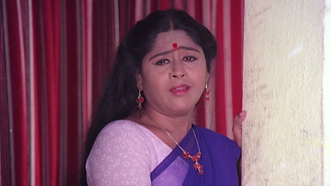 ഇത് അവസാനത്തെയാണ് ആന്റി..ഇനി എന്നെ കൊണ്ട് കഴിയില്ല | Padatha Veenayum Paadum Clip