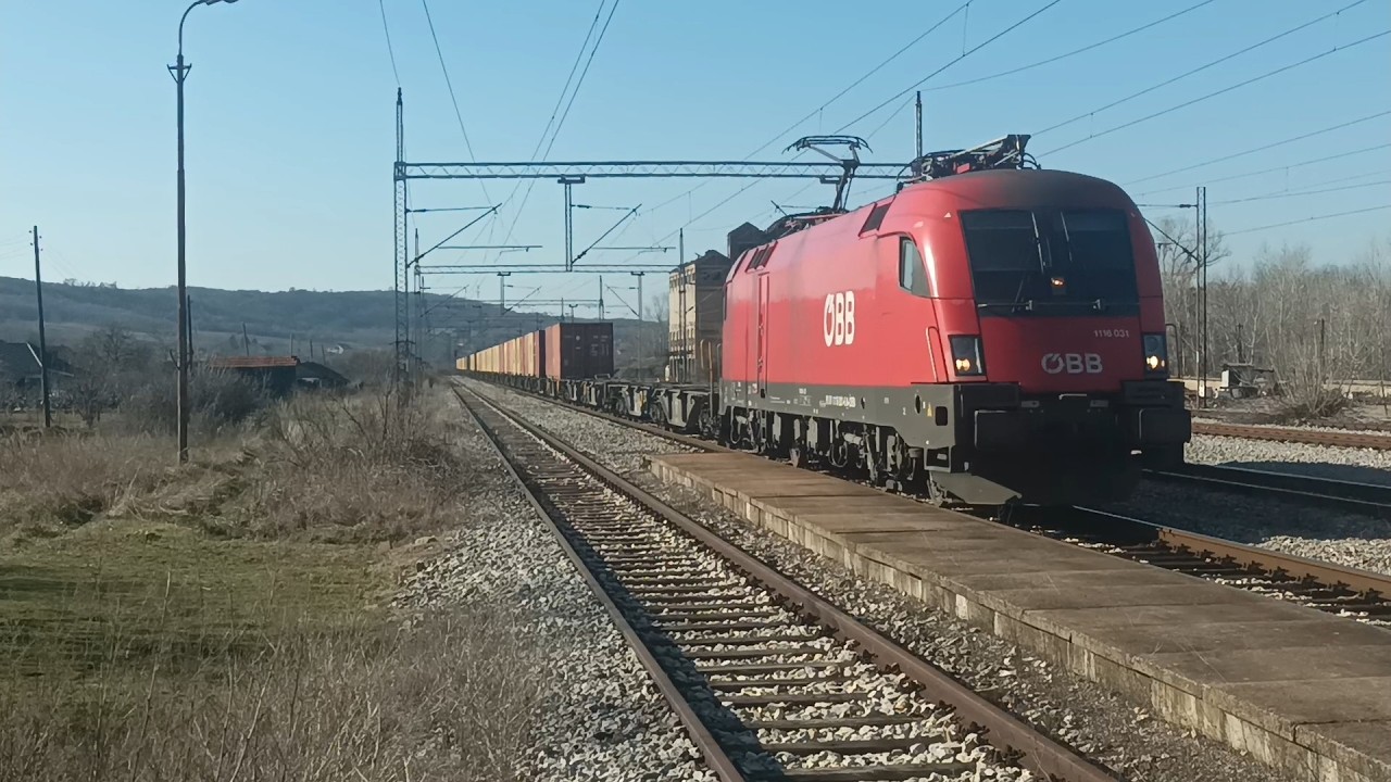 ÖBB 1116-031 ON CONTAINERS SLOWLY PASSING STATION Adrovac | 28.02.2026.