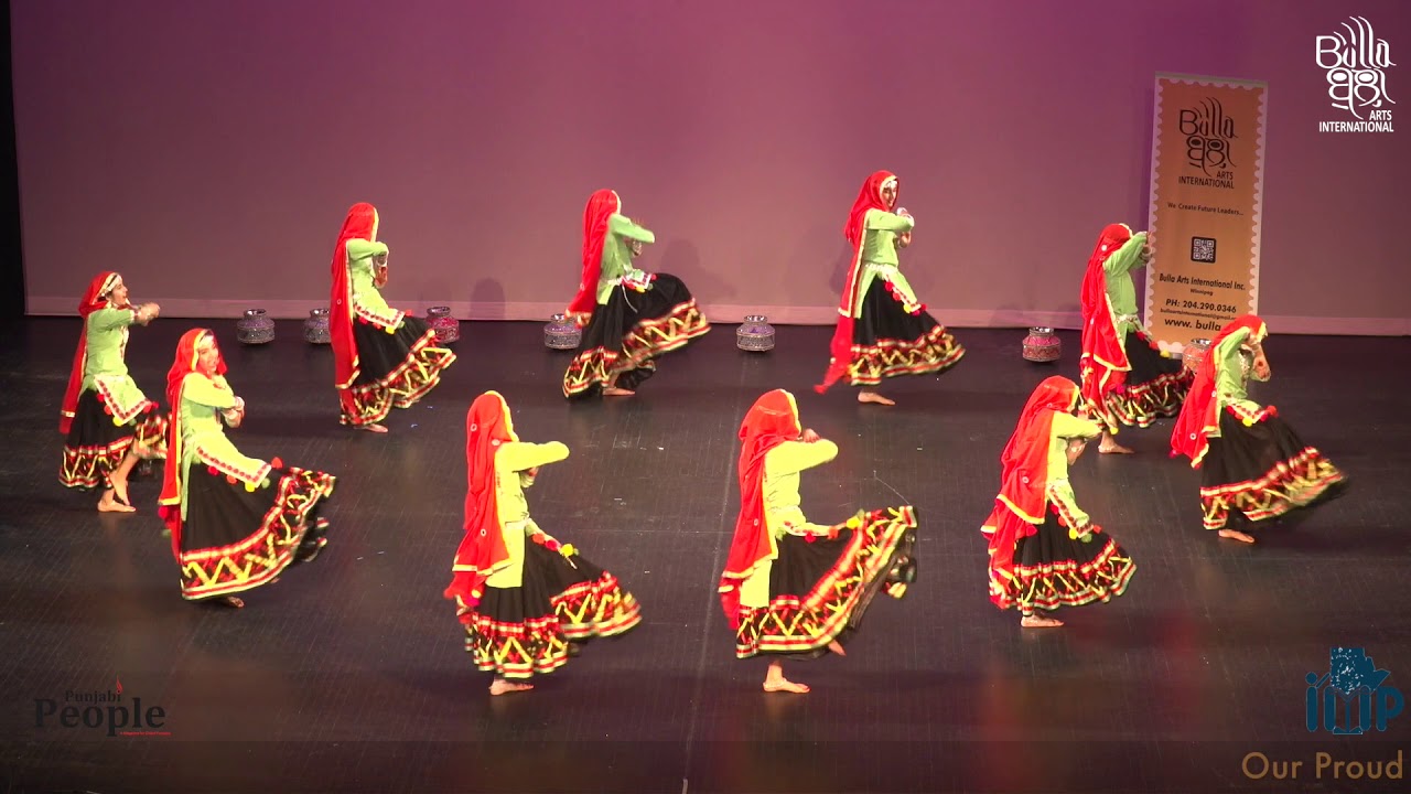 2017 Sammi  Nakhra Queens