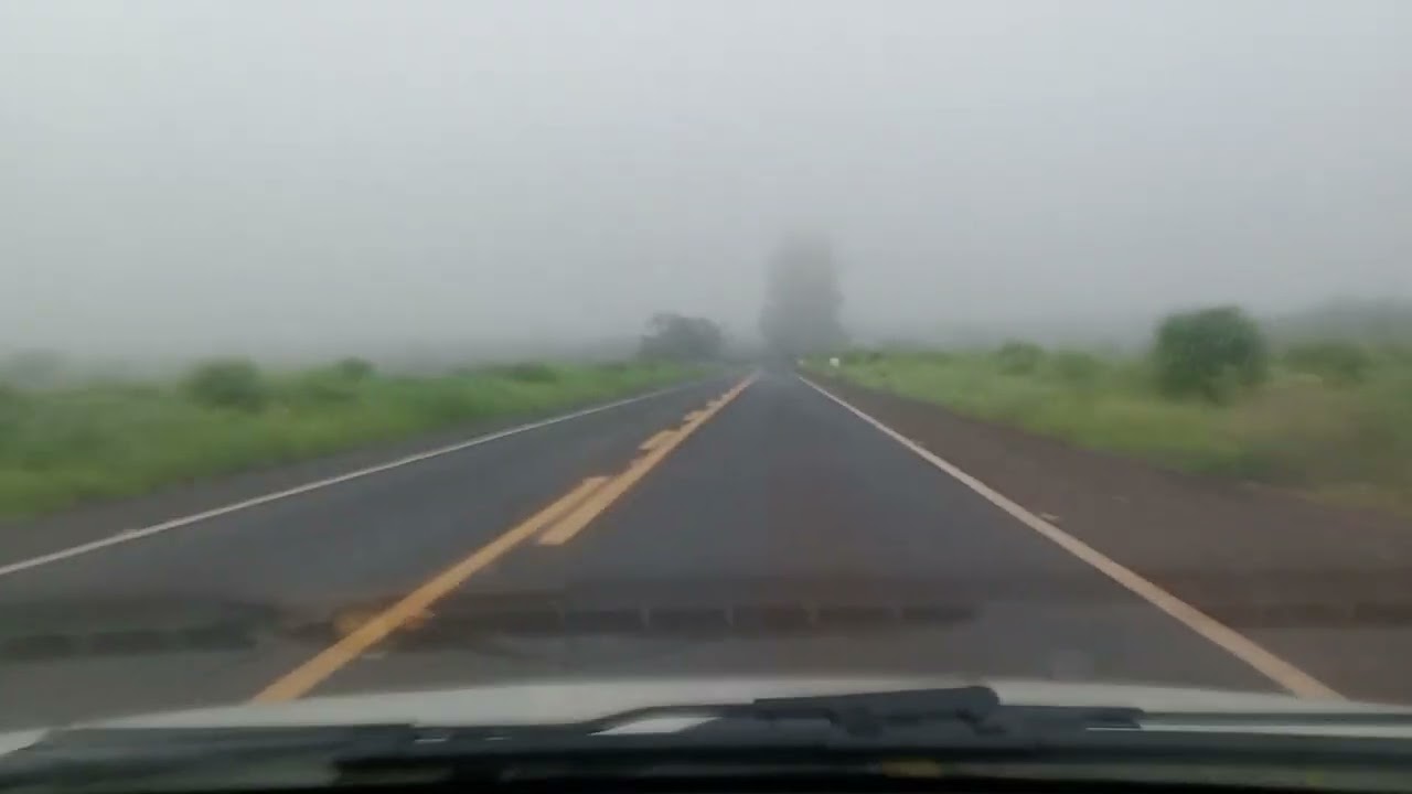 GO 210 sentido Rio Verde Goiás Brasil com nevoeiro em 08/01/2026 vídeo 2