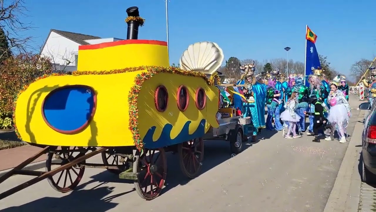 Optocht cadier en keer.  Is leuke familie optocht. A real family friendly parade