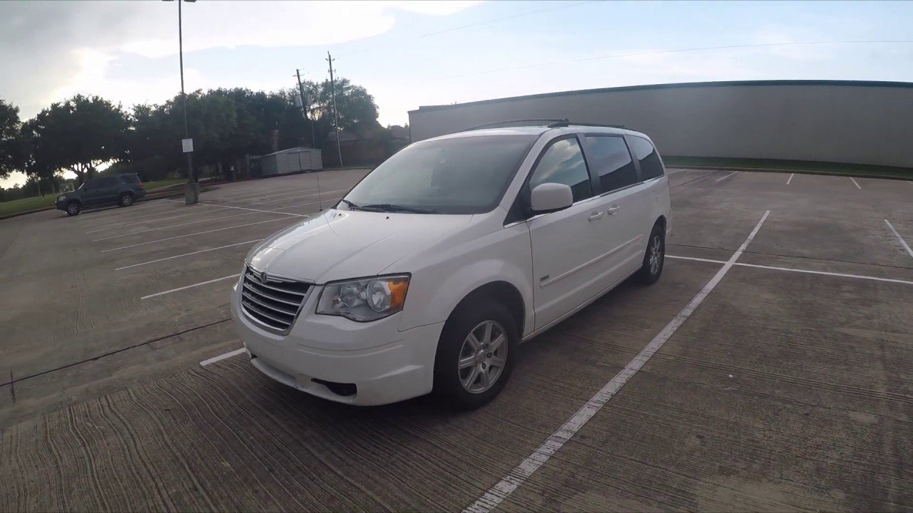 Amerikan Aile Araclari: Chrysler Town Country Minivan