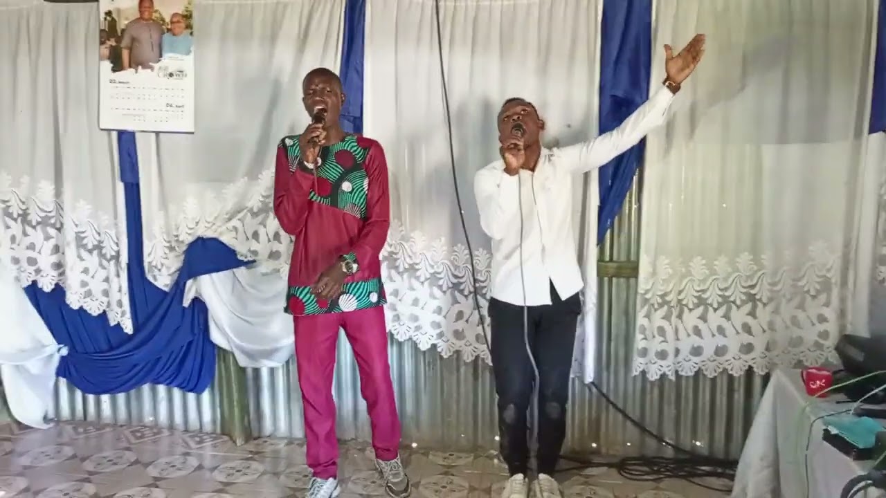 pokea utukufu na sifa zote