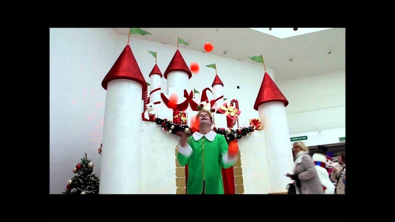 Liffey Valley Santa Arrival 2015