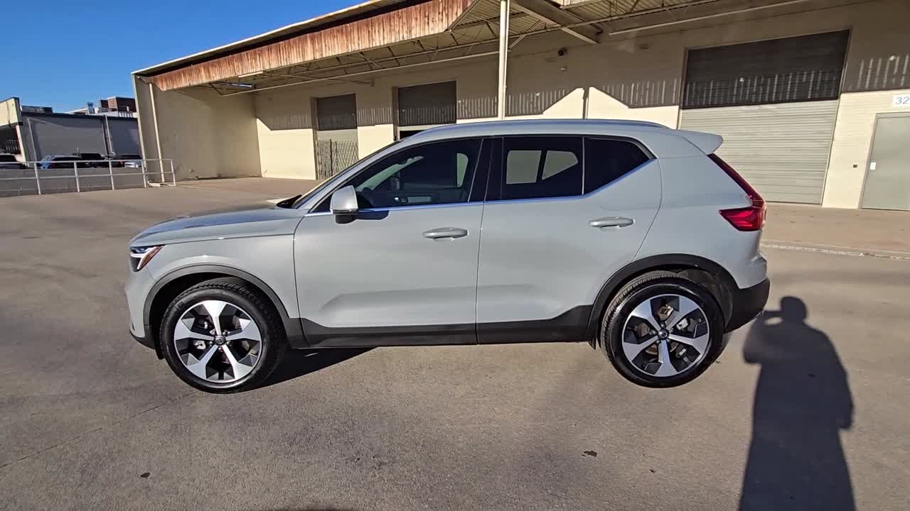 2025 Volvo XC40 B5 Core Dallas, Irving, Arlington, Carrollton, Grapevine, Grand Prairie TX