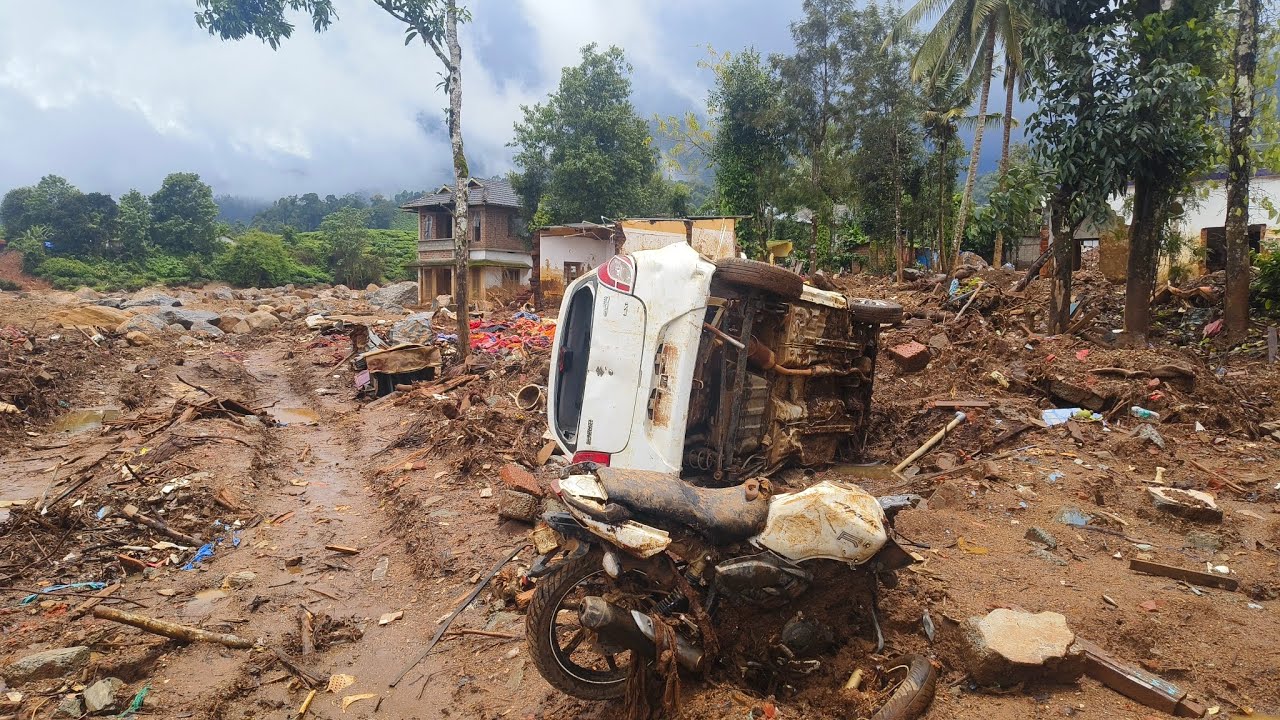 മണിക്കൂറുകൾ മാത്രം മുമ്പ് കണ്ട സ്ഥലം; ദുരന്ത ശേഷം | Chooralmala - Mundakkai