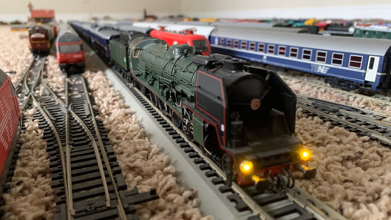 An authentic model of CIWL “Nord Express” train Paris-Berlin-Warsaw-Riga of 1930th