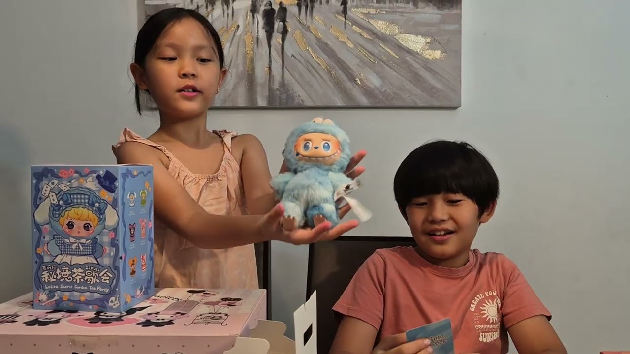 Opening Pokemon Cards from Japan and Sanrio Secret dolls #sanriojapan #pokemoncards 